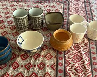SAT135 - Assorted Cups And Bowls