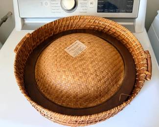SAT280 - Asian woven wicker basket with lid