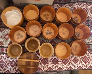 SAT160 - East Asian Wooden Cups & Rice Tub