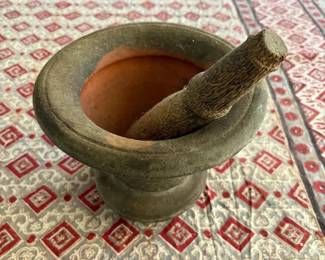SAT142 - Mortar And Pestle