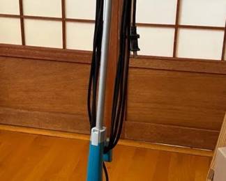 SAT315 - Bissell Featherweight Vacuum