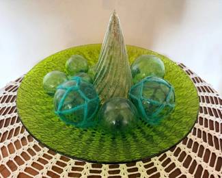 SAT027 - Green Glass Centerpiece bowl w/ Glass fishing balls