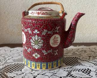 SAT112 - Vintage Chinese Mun Shou Longevity Teapot - Red Famille Rose Jingdezhen Porcelain
