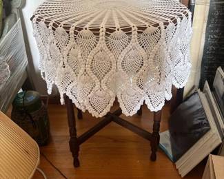 SAT085 - Vintage Wooden Night Stand & White Table Lace