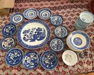 SAT262- China Set of Bowls and Plates