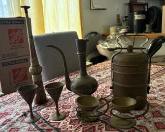 SAT353 - Metallic Decor (Cups, Stacking Dishes, Tea Pot)