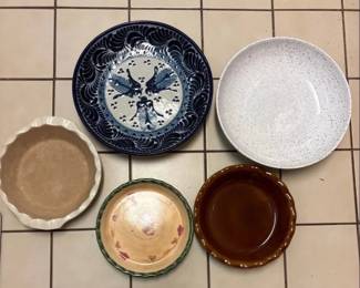 SAT221 - Ceramic & Stoneware dishes