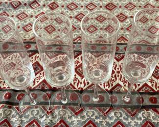 SAT299 - Set Of Four Arch/ Mantle Flutes