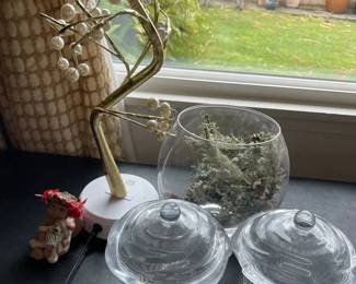 SAT431 - Decor Bundle-Candy Dishes, Fishbowl Vase, Lite-Up Tree, Angel Figurine