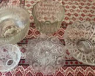 SAT236 - Assortment Of Crystal And Glass Decor