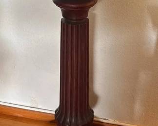 SAT007 - Vintage Wood Pedestal