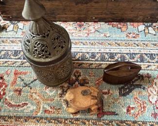 SAT341 - Vintage Collectibles Lot