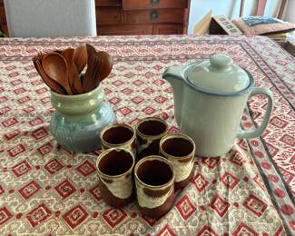 SAT138 - 5 Teacups, Ceramic Pitcher, Wooden Utensils