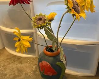 SAT151 - Fish Flower Pot with Fake Flowers