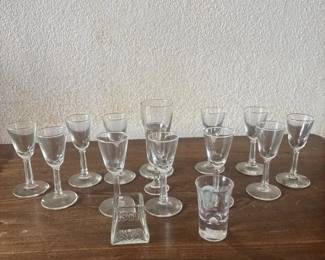 SAT128 - 15pc Vintage Barware Set: 11 Libbey 3002 Cordial Glasses + 4 Bonus Glassware