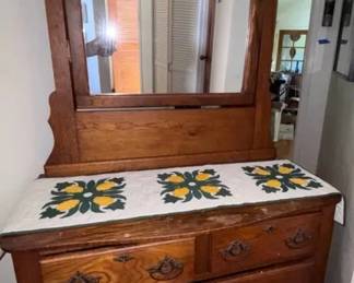 SAT194 - Antique American Oak Dresser