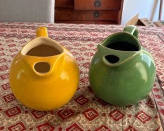SAT148 - Yellow And Green Pitcher