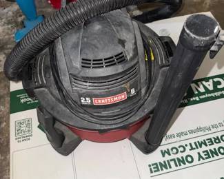 SAT214 - Craftsman 6 Gallon Shop Vac