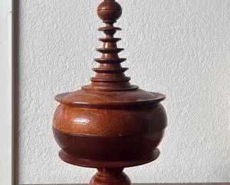 SAT040 - Burmese offering vessel