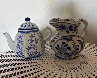 SAT070 - Vintage Blue and White Porcelain Set Chinoiserie Pitcher & Hexagonal Teapot