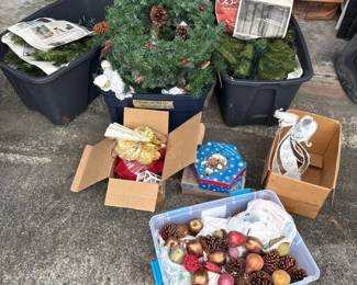 SAT354 - Christmas Decor