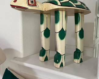 Little frog table