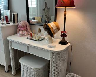 Wicker  vanity with stool