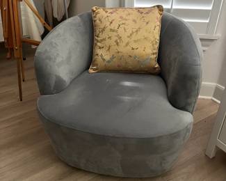 2 barrel chairs