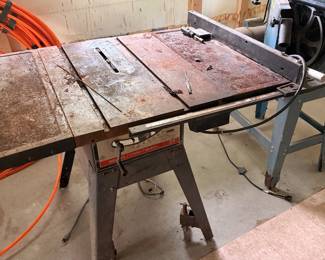 Table saw