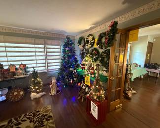 Christmas trees, wreaths, and houses are waiting just for you. Oh, and don’t forget to pickup Santa!