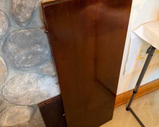 Items Located In The Dining Room