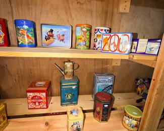Items Located In The Lower Storage Area