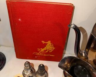 Items Located In The Dining Room