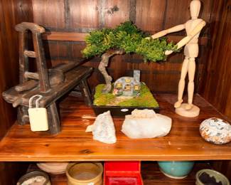 Items Located In The Entry
