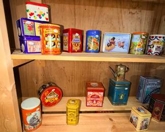 Items Located In The Lower Storage Area