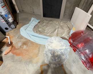 Items Located In The Lower Storage Area