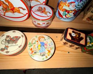 Items Located In The Lower Storage Area