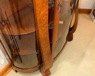 Items Located In The Dining Room