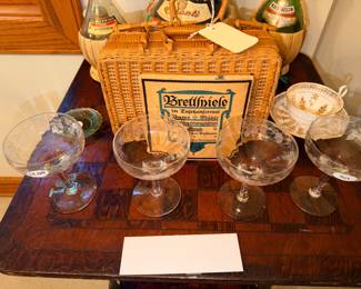 Items Located In The Dining Room