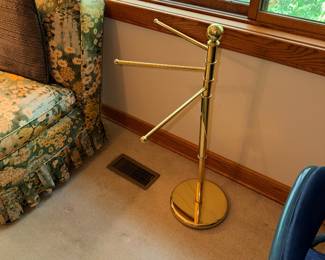 Items Located In The 1st bedroom (MASTER)