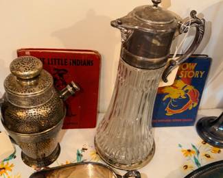 Items Located In The Dining Room