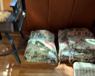 Items Located In The Sun Room