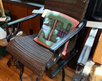 Items Located In The Sun Room