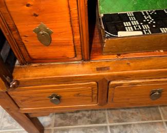 Items Located In The Entry