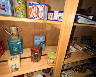 Items Located In The Lower Storage Area