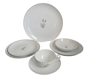 Nice Set of Vintage Fukagawa From Japan 85 Pieces
