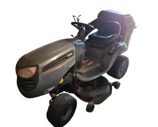 Craftsman LTS2000 Lawn Tractor With Grass Catcher