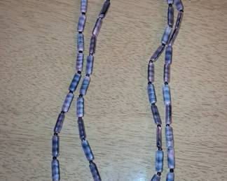 Vintage Purple Marbled Glass Barrel Bead Necklace