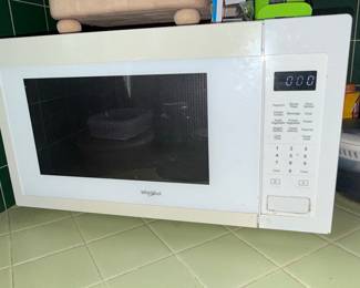 Whirlpool Countertop Microwave Oven