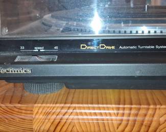 Technics SL-DD33 Direct Drive Automatic Turntable